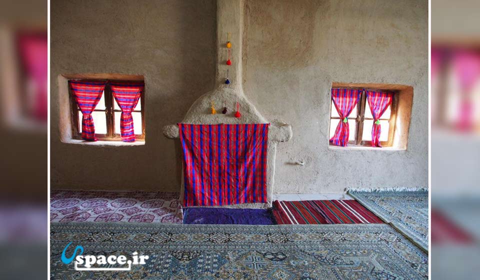 اتاق سنتی و زیبای اقامتگاه بوم گردی باجی رباب - گالیکش - روستای لوه